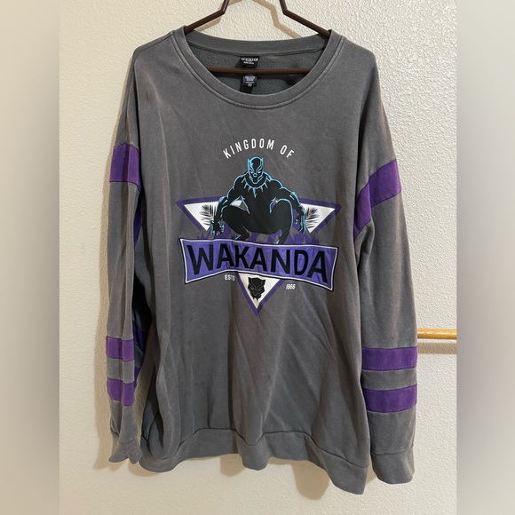 Kingdom of Wakanda Sweatshirt - Picture 1 of 4